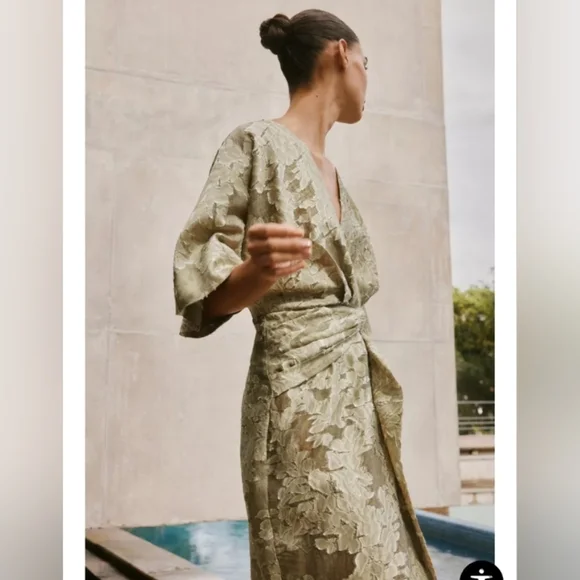 Zara Textured Draped Dress - Picture 4 of 8